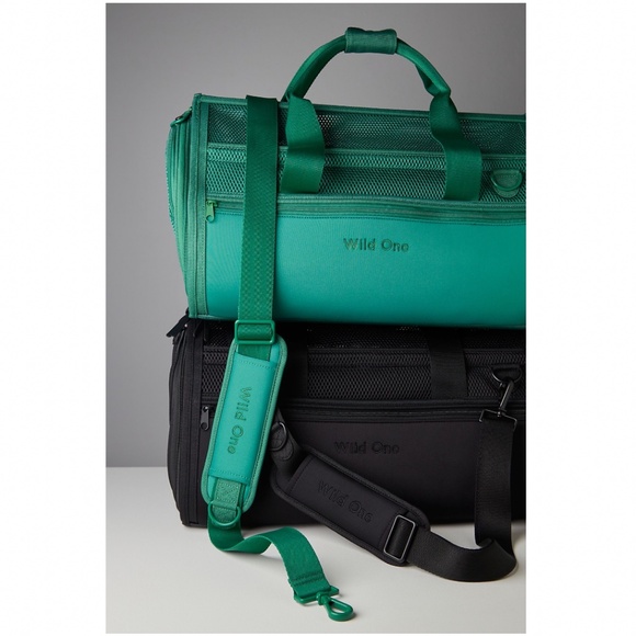 Pet Carrier - Picture 3 of 9